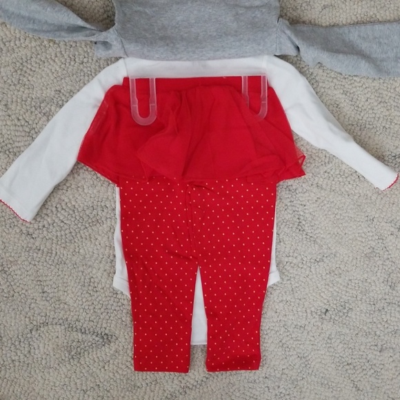 6,9m & 12m Girls 3pc set carters - Picture 2 of 3